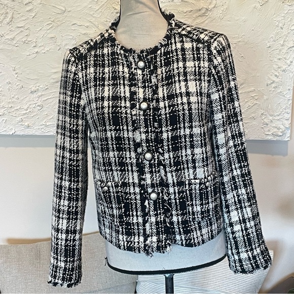 Zara Women's Black & White Boucle Tweed Blazer Jacket Pearl Buttons Sz Small - Picture 2 of 11